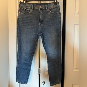 New, without tags. Excellent condition. Size 14S.